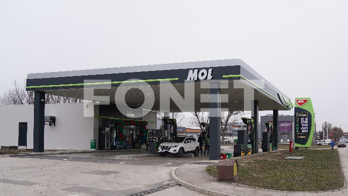 Vučić s rukovodstvom MOL-a